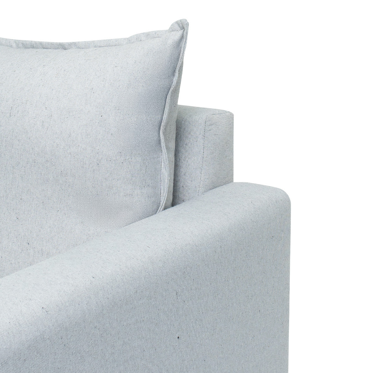 Poltrona Classic Estofada em Linho com Estrutura de Madeira Eucalipto, Almofada Removível e Pés com Requadro – Conforto e Durabilidade