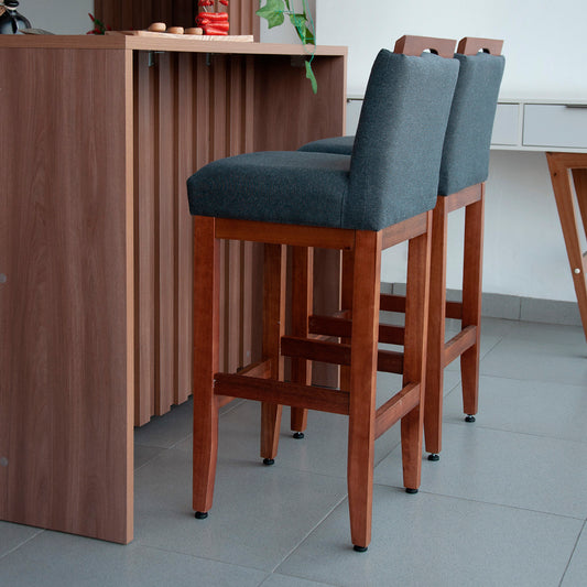 2 Banquetas Safira com Assento Estofado em Tecido Linho e Estrutura de Madeira Maciça – Com Encosto e Apoio para os Pés, Altura 104 cm para Bancadas Altas