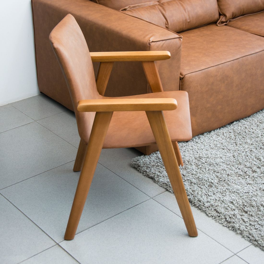 Kit 2 Cadeiras Escandinava Ergonomicas Lisboa em Courino