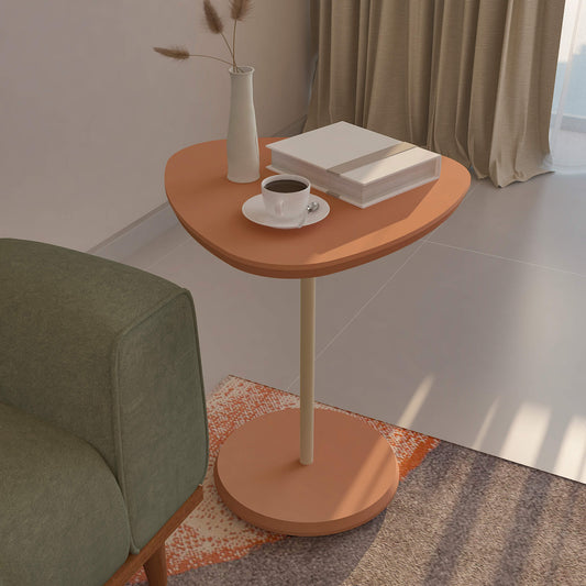 Mesa De Apoio Lateral Baixa Orgânica Para Sofá em Sala de Estar