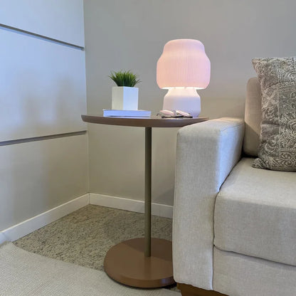 Mesa De Apoio Lateral Baixa Orgânica Para Sofá em Sala de Estar