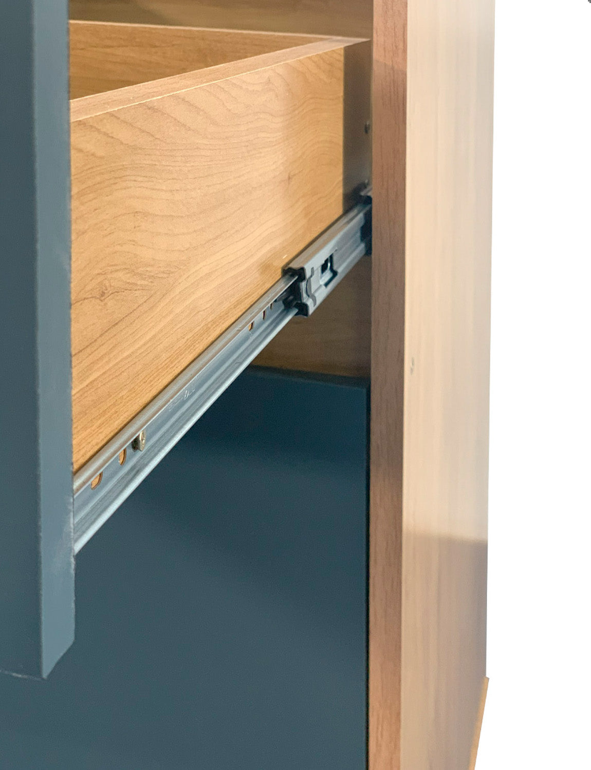 Balcão de Pia para Cozinha MB 1030 120cm armário com 3 portas, 1 gaveta