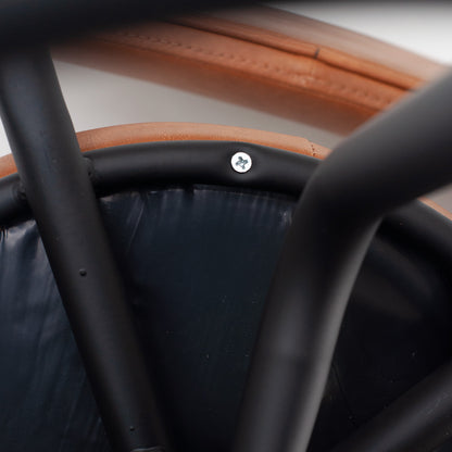 Kit 2 Banquetas Altas Giratórias Nala em aço com descanso de pés, ideal para cozinha, bancada e área gourmet