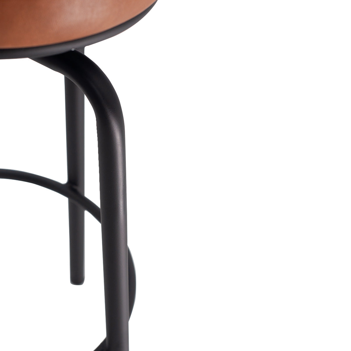 Kit 2 Banquetas Altas Giratórias Nala em aço com descanso de pés, ideal para cozinha, bancada e área gourmet