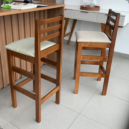 Banqueta Bistrô Estofada em Tecido Linho com Estrutura de Madeira Maciça –  Ideal para Bancada Alta