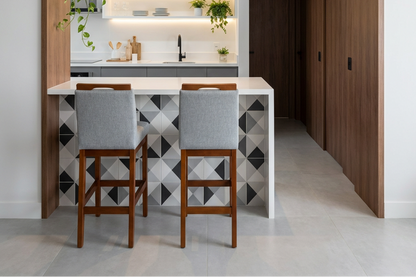 Kit 2 Banquetas Baixa Rubi 63cm Linho – Estrutura em Madeira