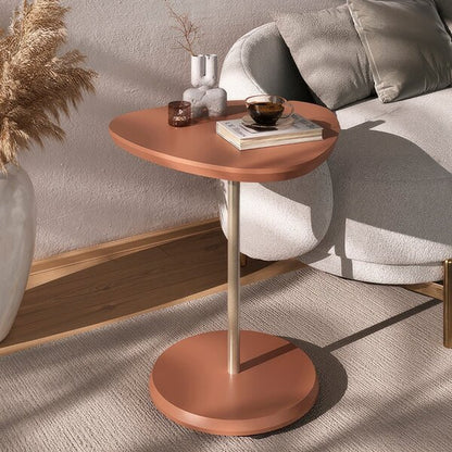 Mesa De Apoio Lateral Alta Para Sofá em Sala de Estar