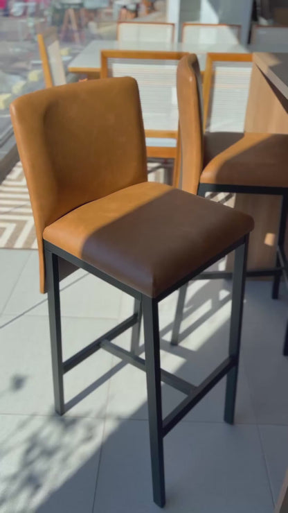 Kit 2 Banquetas Altas Nápoles Industrial em Aço para Cozinha Americana e Bancada com Apoio para Pés